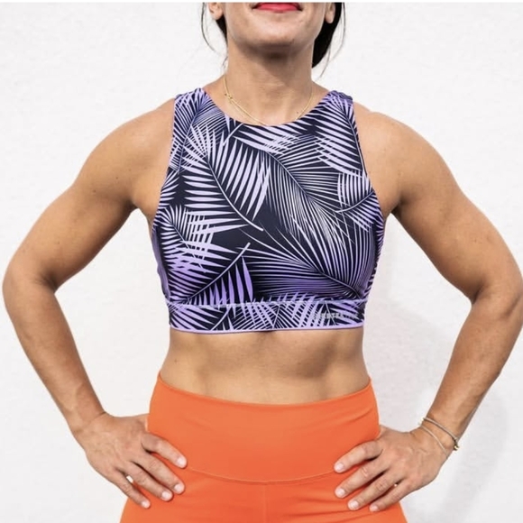 Chestee Barbella Ella 2-In-1 Reversible Sports Bra - Picture 8 of 10